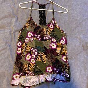 Aéropastale floral tank top with lace back
